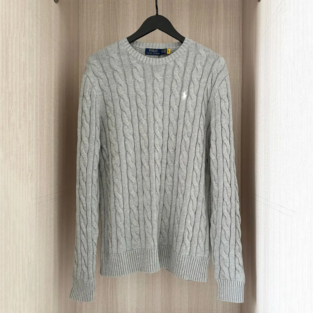 P200 💰 RALPH LAUREN twelve colors classic small label embroidered round neck long-sleeved knitted sweater top Twelve colors Colors: white, black (white label), gray (white label), pink, red, khaki, apricot, navy (red label), coffee, black (red label), navy (white label), gray (navy label), apricot Size: S M L XL Material: cotton Weight: 650g